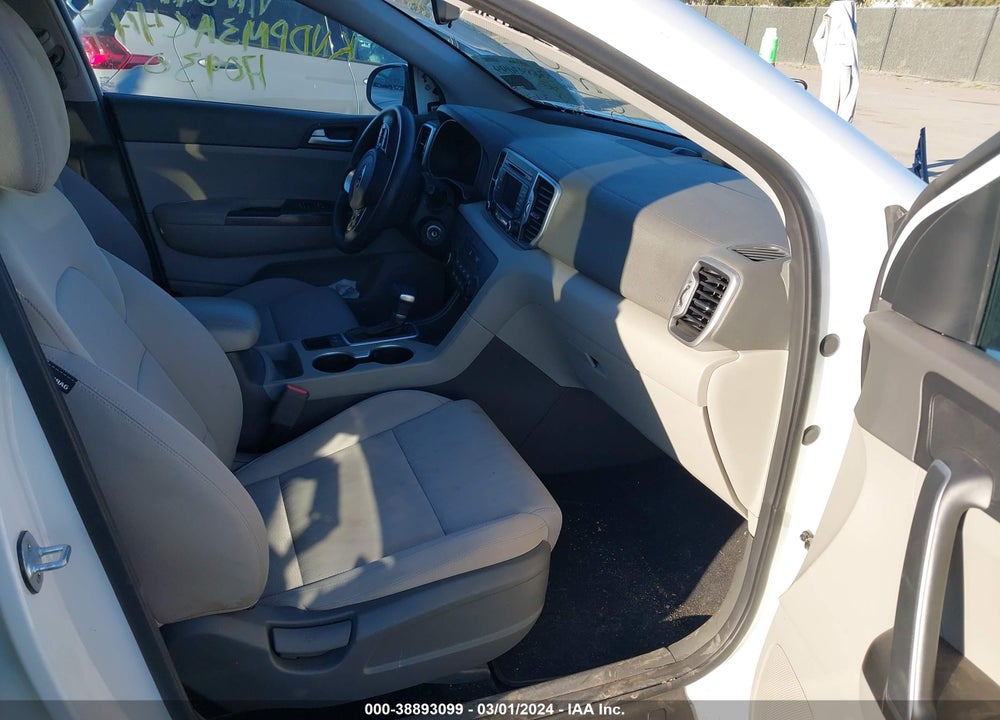 2017 KIA SPORTAGE LX VIN: KNDPM3AC4H7170930