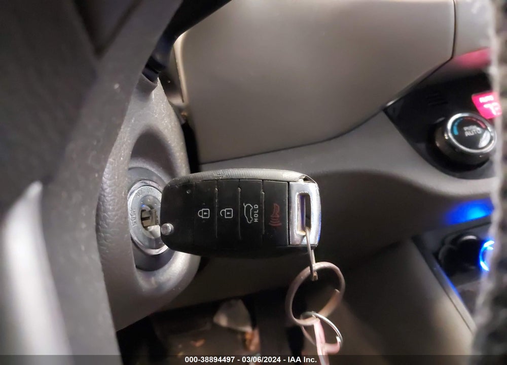 2014 KIA SPORTAGE EX VIN: KNDPCCAC6E7552813