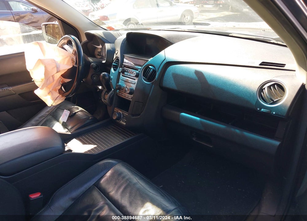 2012 HONDA PILOT TOURING VIN: 5FNYF4H99CB076639