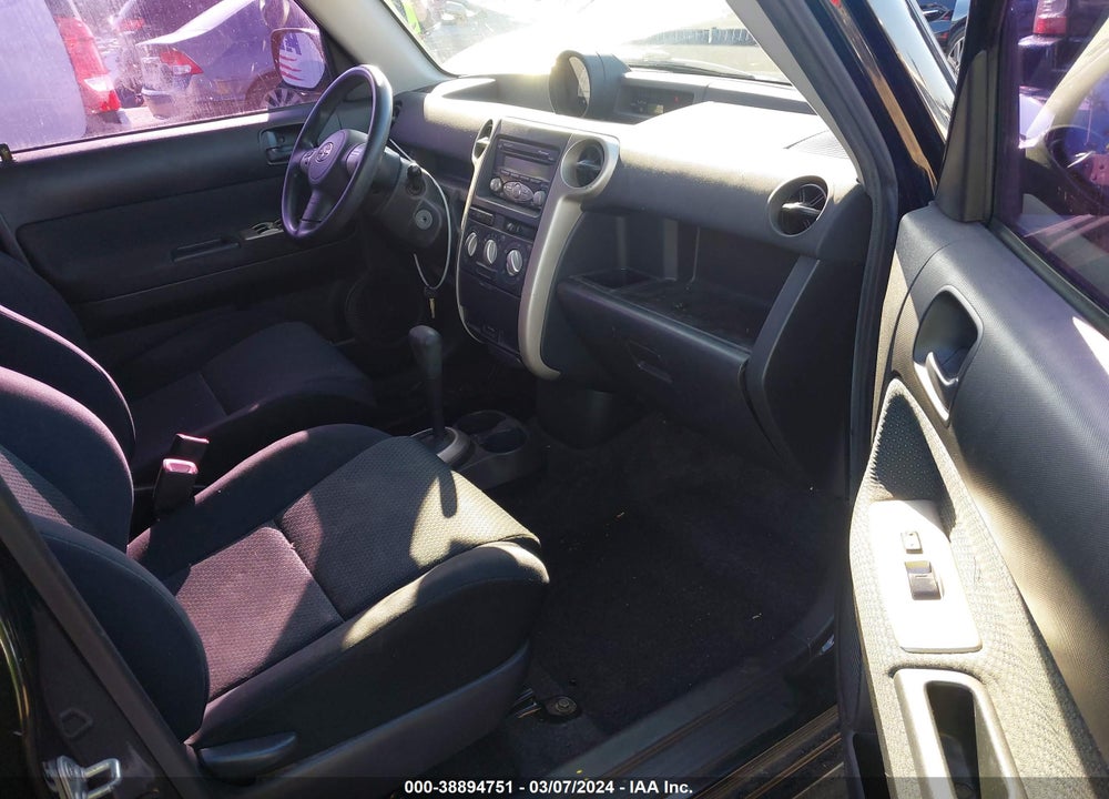 2006 SCION XB VIN: JTLKT324564080953