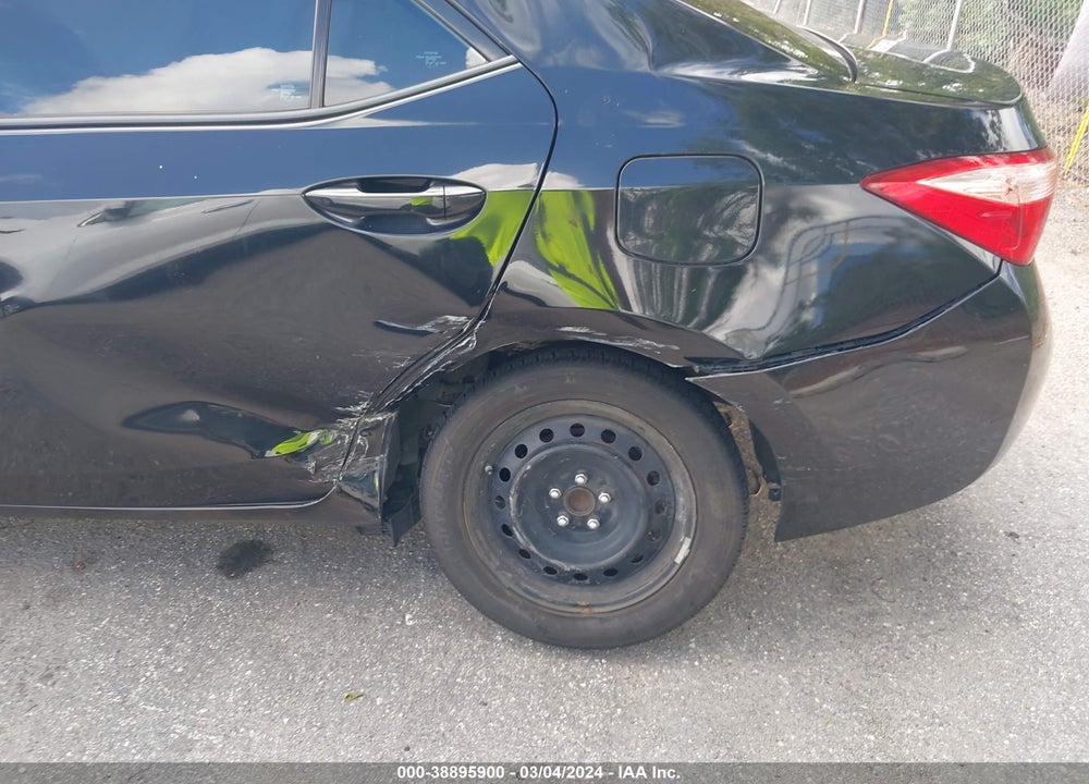 2017 TOYOTA COROLLA LE VIN: 2T1BURHE2HC814105
