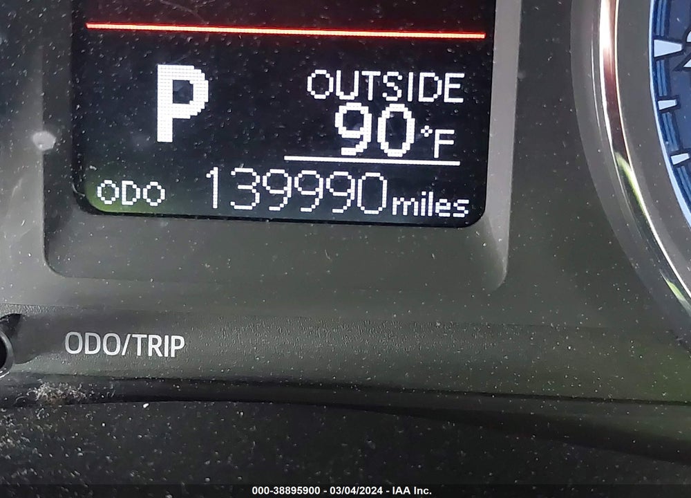2017 TOYOTA COROLLA LE VIN: 2T1BURHE2HC814105