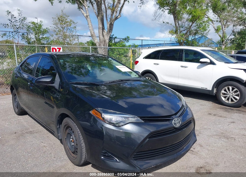 2017 TOYOTA COROLLA LE VIN: 2T1BURHE2HC814105