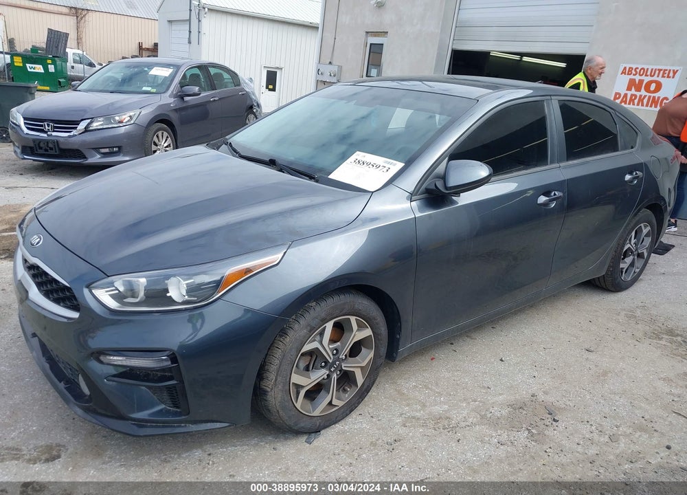2019 KIA FORTE LXS VIN: 3KPF24AD4KE080992