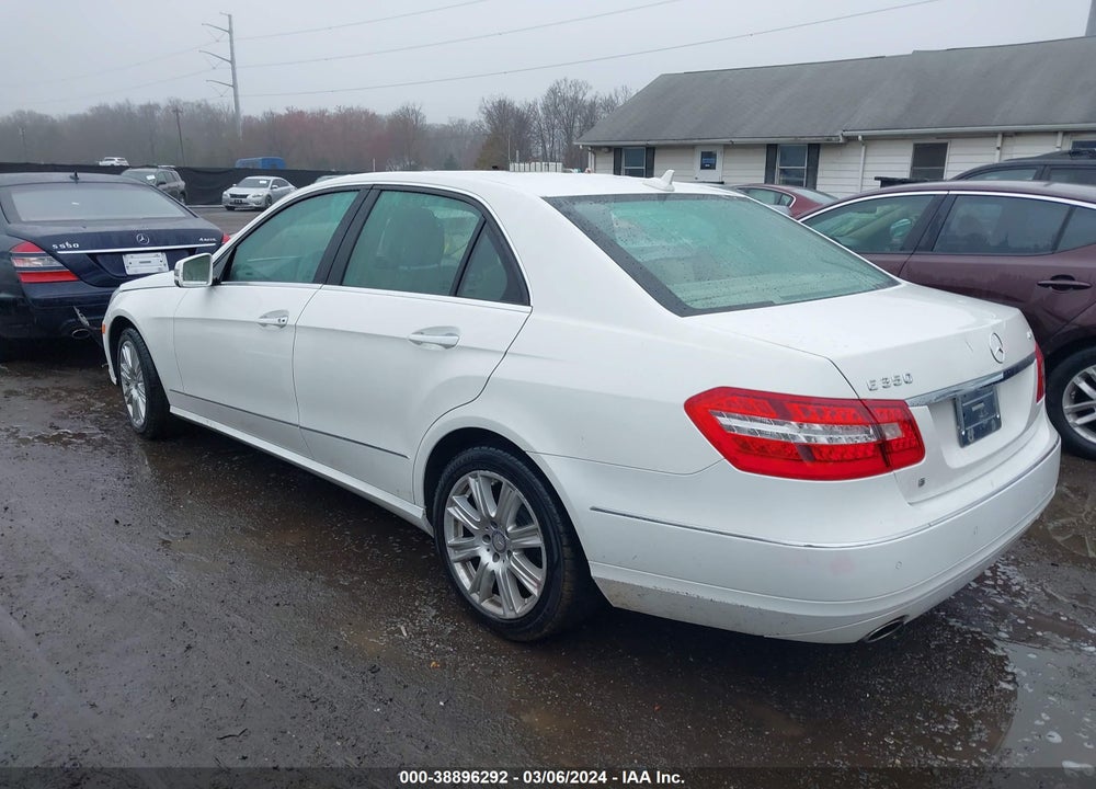 2013 MERCEDES-BENZ E 350 4MATIC VIN: WDDHF8JB0DA744056