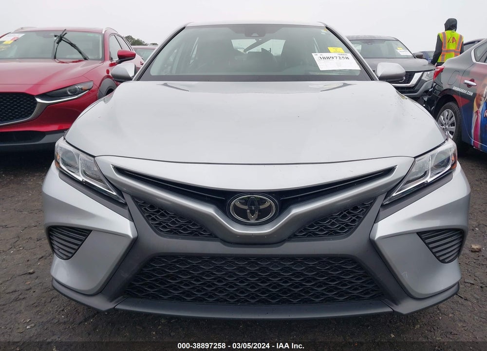 2020 TOYOTA CAMRY SE VIN: 4T1G11AK1LU975925