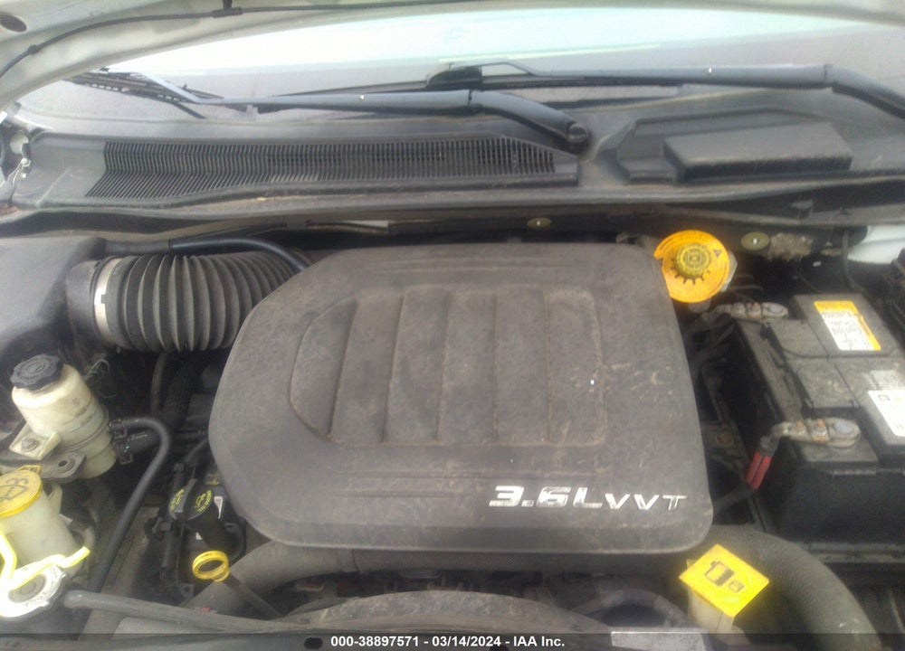 2014 CHRYSLER TOWN & COUNTRY TOURING VIN: 2C4RC1BG5ER158555