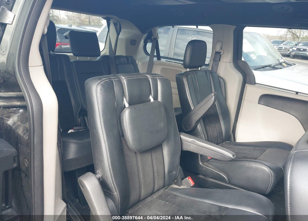 2017 DODGE GRAND CARAVAN SXT VIN: 2C4RDGCG2HR834270