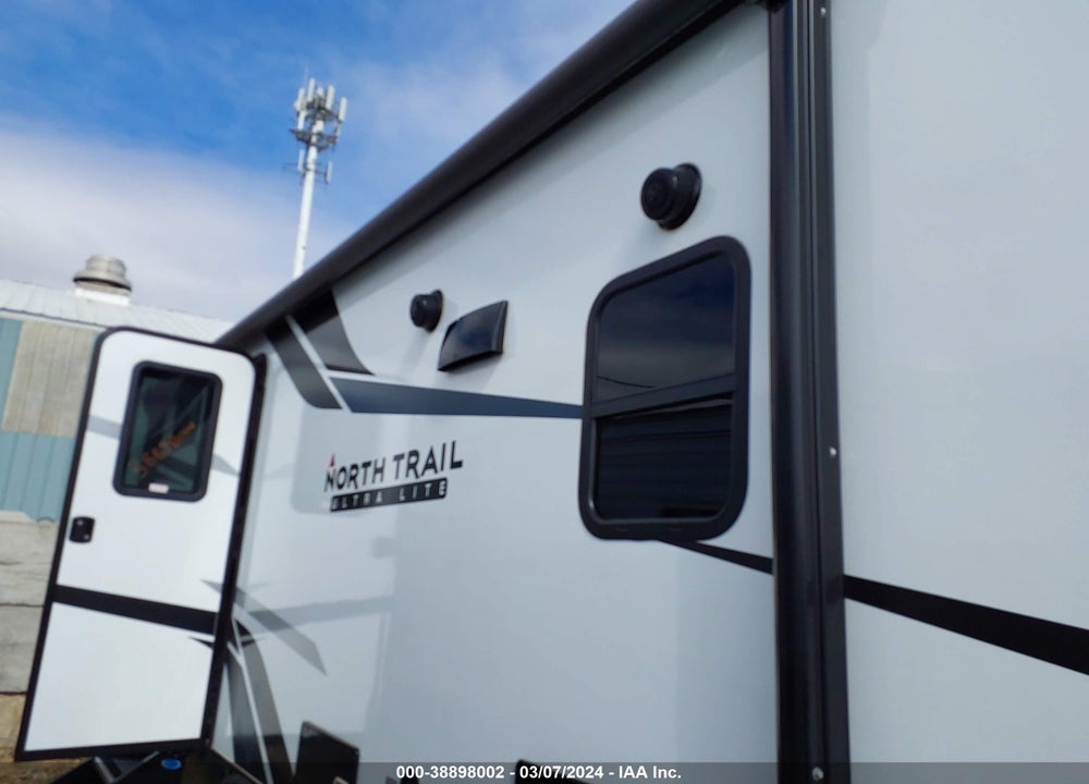 2022 HEARTLAND NORTHTRAIL VIN: 5SFNB3324NE495034