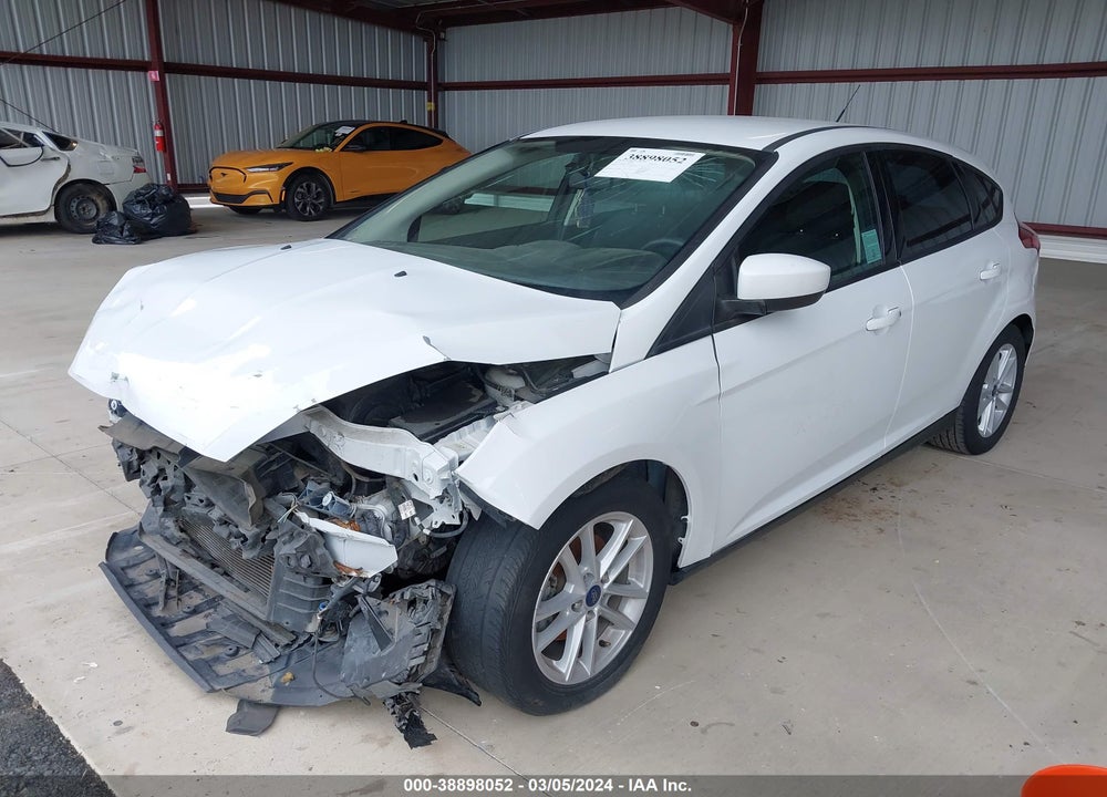 2018 FORD FOCUS SE VIN: 1FADP3K29JL261131