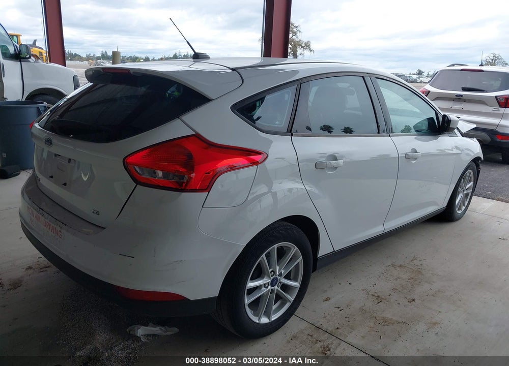 2018 FORD FOCUS SE VIN: 1FADP3K29JL261131