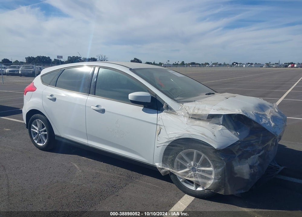 2018 FORD FOCUS SE VIN: 1FADP3K29JL261131