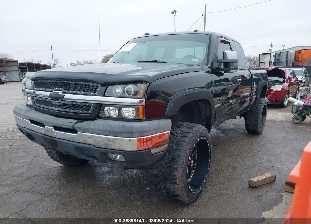 2005 CHEVROLET SILVERADO 1500 LS VIN: 2GCEK19B051345924
