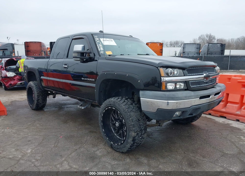 2005 CHEVROLET SILVERADO 1500 LS VIN: 2GCEK19B051345924