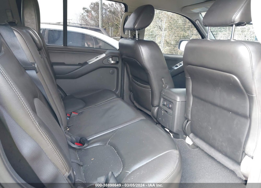 2012 NISSAN PATHFINDER SILVER VIN: 5N1AR1NB5CC606239