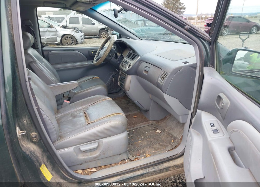 2003 TOYOTA SIENNA XLE VIN: 4T3ZF13C83U532131