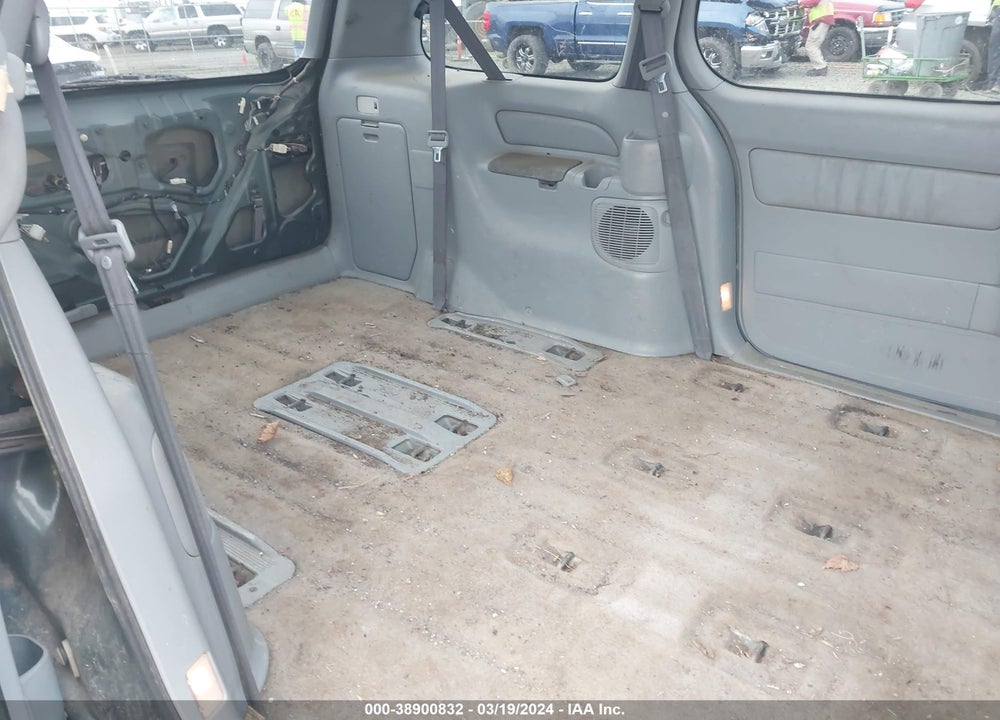 2003 TOYOTA SIENNA XLE VIN: 4T3ZF13C83U532131