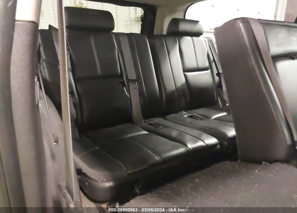 2011 GMC YUKON XL 1500 SLT VIN: 1GKS2KE35BR189295