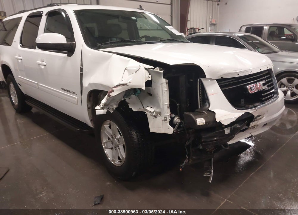 2011 GMC YUKON XL 1500 SLT VIN: 1GKS2KE35BR189295