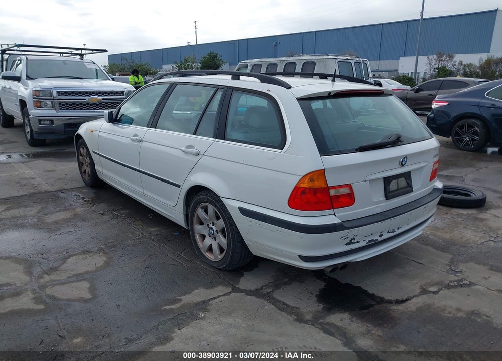 2004 BMW 325IT VIN: WBAEN33494PC12870
