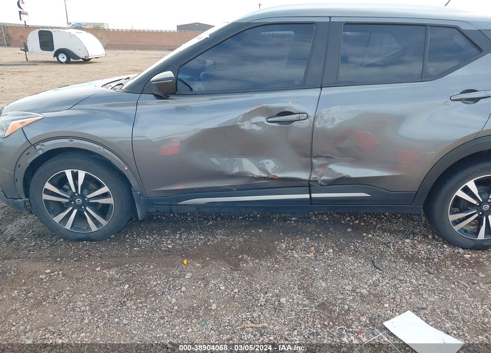 2019 NISSAN KICKS SR VIN: 3N1CP5CU3KL542187