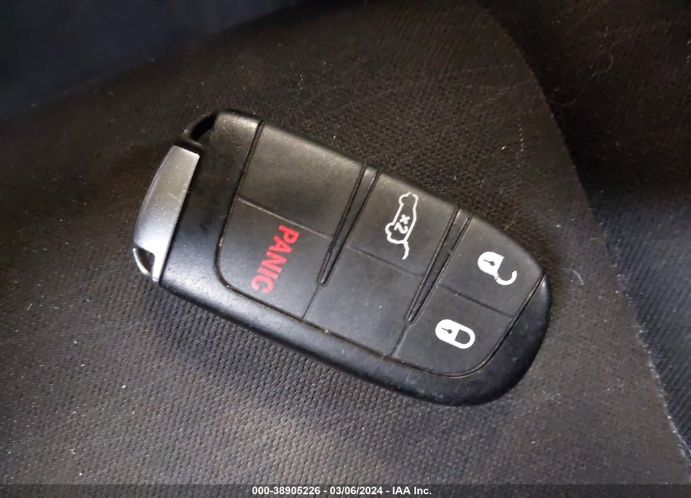 2019 DODGE DURANGO SXT AWD VIN: 1C4RDJAGXKC738905