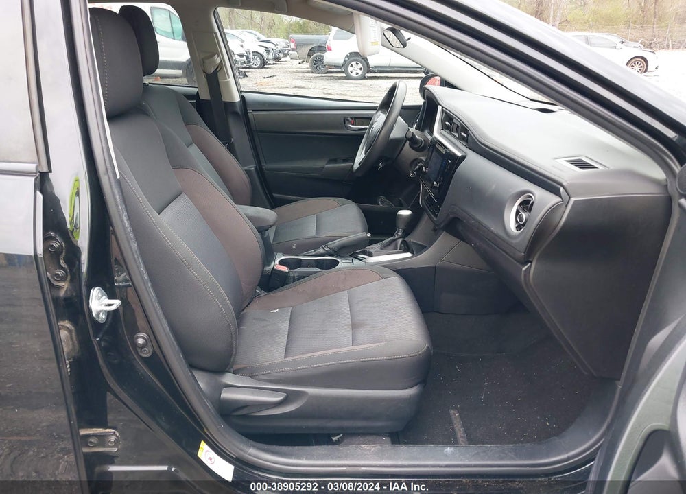2017 TOYOTA COROLLA LE VIN: 2T1BURHE6HC785689