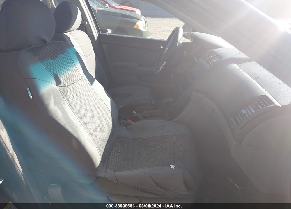 2006 HONDA ACCORD 2.4 VP VIN: 1HGCM56106A081701