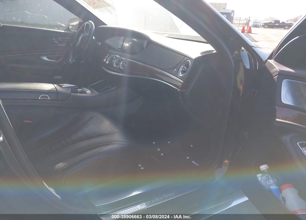 2015 MERCEDES-BENZ S 550 VIN: WDDUG8CB8FA156286