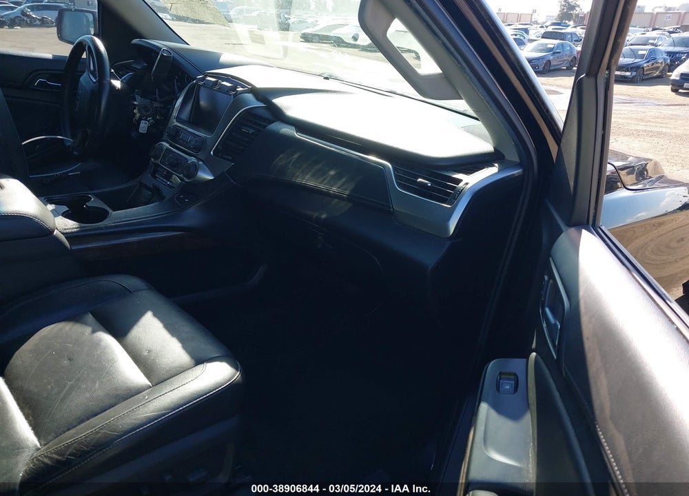 2017 CHEVROLET SUBURBAN LT VIN: 1GNSCHKC3HR221774