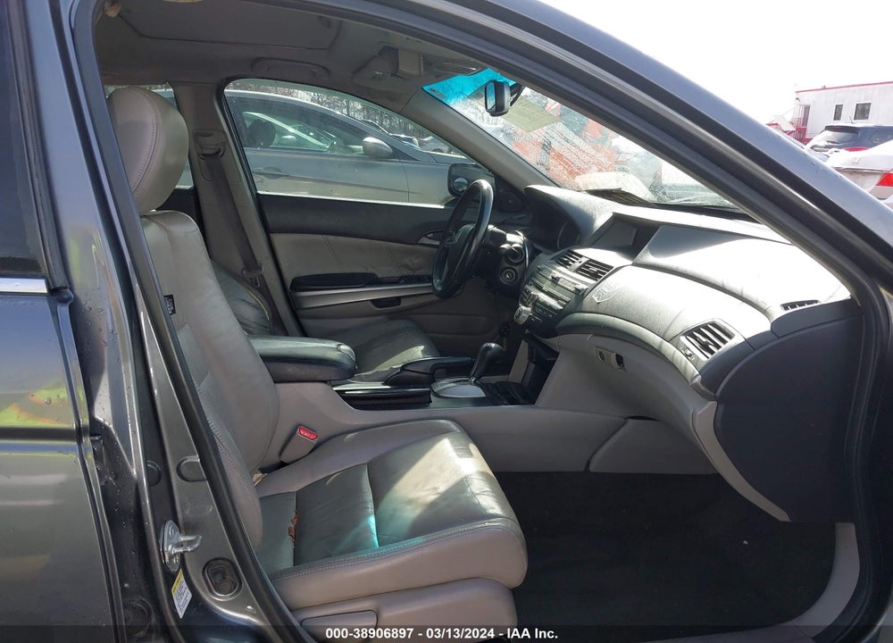 2010 HONDA ACCORD 2.4 EX-L VIN: 1HGCP2F8XAA077103