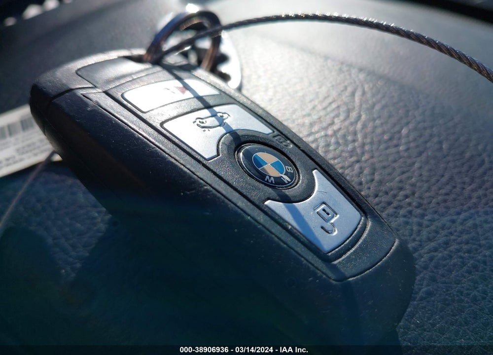 2013 BMW 5 SERIES VIN: WBAXG5C55DD229025