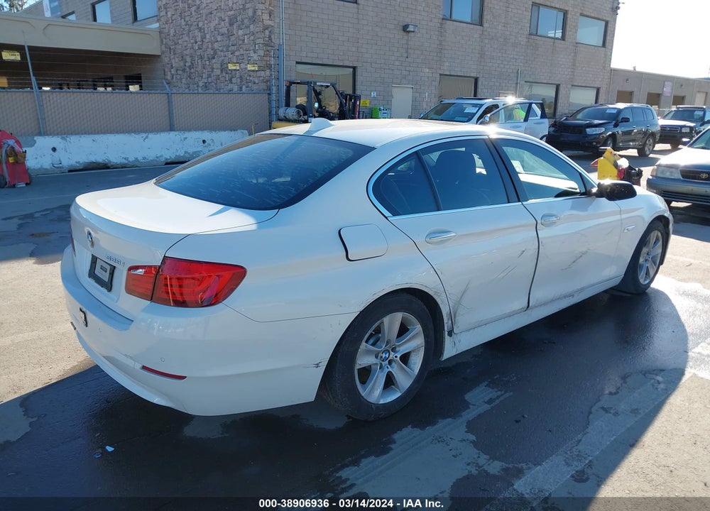 2013 BMW 5 SERIES VIN: WBAXG5C55DD229025
