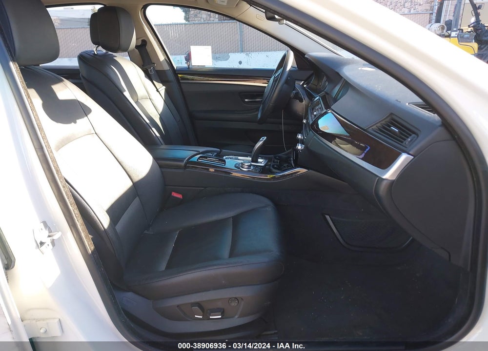 2013 BMW 5 SERIES VIN: WBAXG5C55DD229025