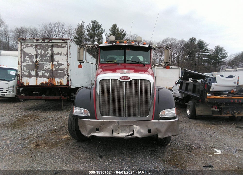 2010 PETERBILT 386 VIN: 1XPHD40X8AD798008