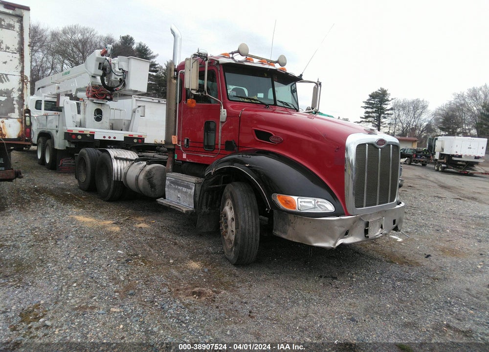 2010 PETERBILT 386 VIN: 1XPHD40X8AD798008