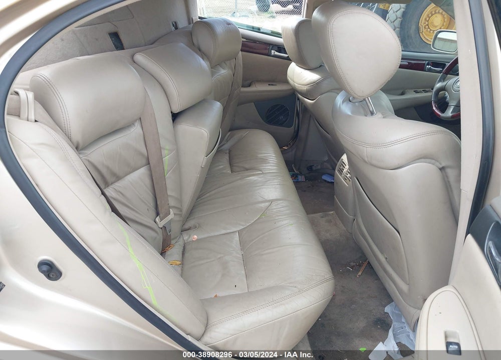 2004 LEXUS ES 330 VIN: JTHBA30G145023492