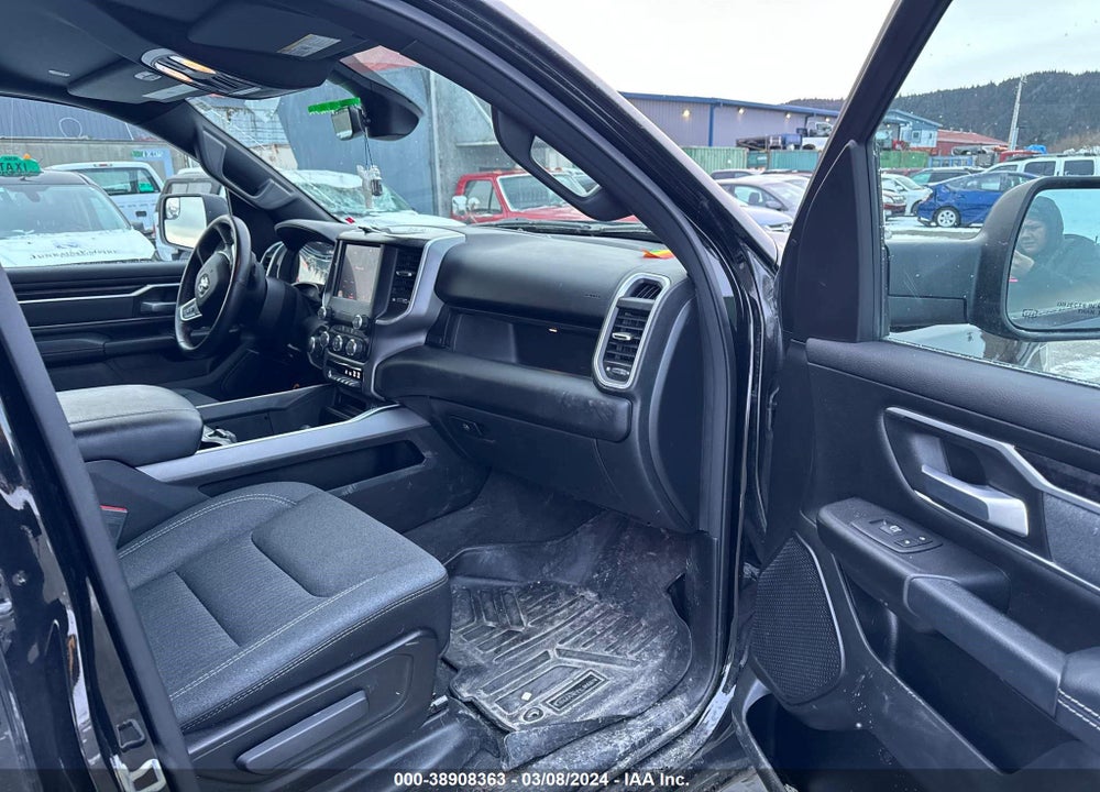 2022 RAM 1500 BIG HORN 4X4 5'7 BOX VIN: 1C6SRFFT2NN136294