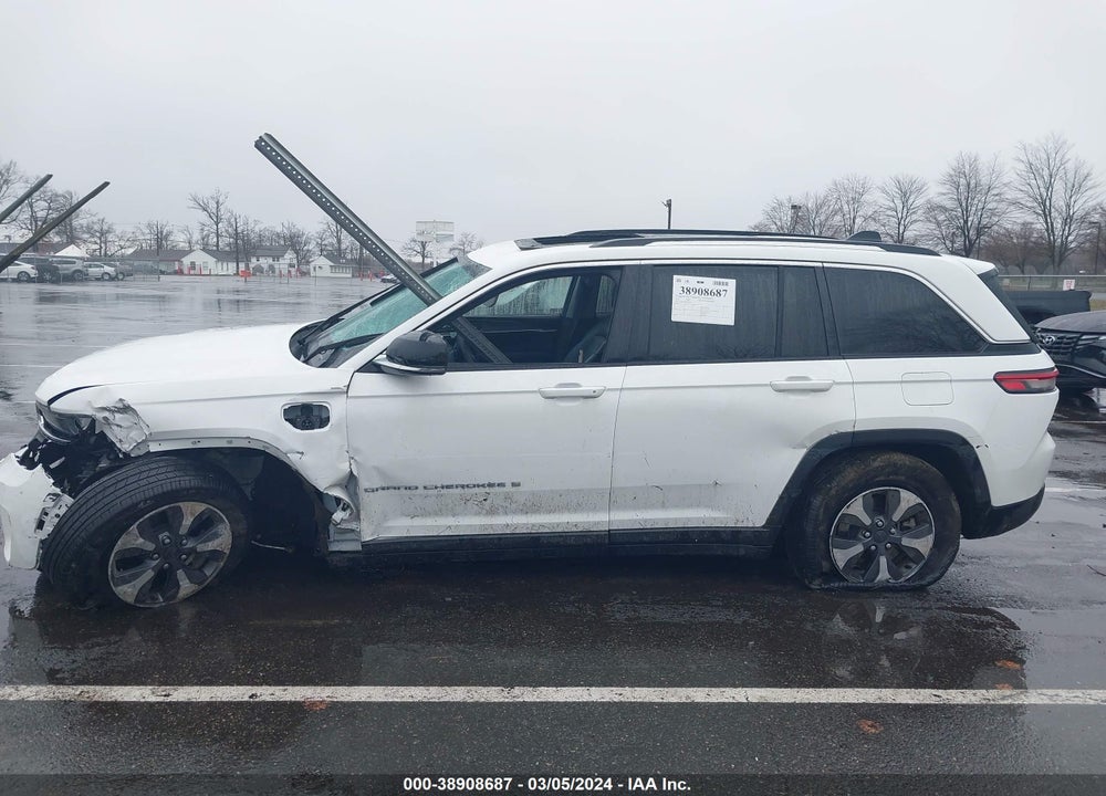 2023 JEEP GRAND CHEROKEE 4XE VIN: 1C4RJYB67P8786542
