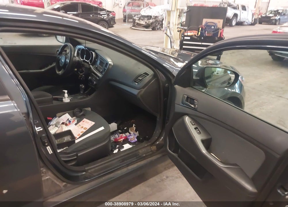2015 KIA OPTIMA LX VIN: KNAGM4A78F5572593