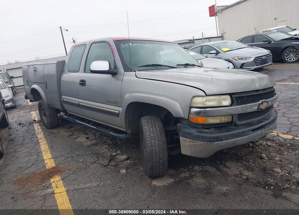 2002 CHEVROLET SILVERADO 2500HD LS VIN: 1GCHC29U32E270549