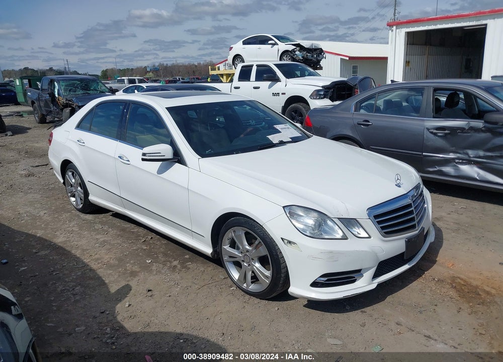 2013 MERCEDES-BENZ E 350 4MATIC VIN: WDDHF8JB1DA739612
