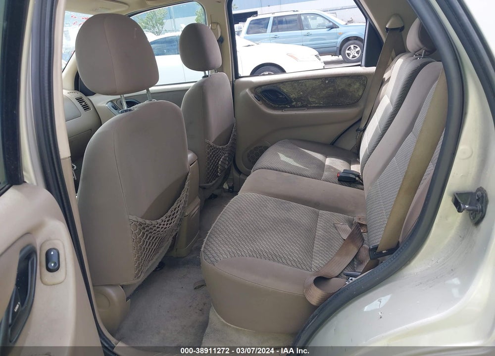 2004 FORD ESCAPE XLT VIN: 1FMYU03104KA49653