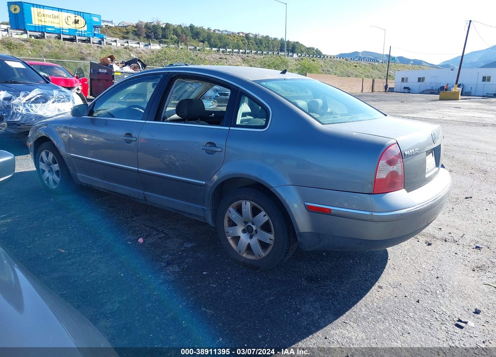 2003 VOLKSWAGEN PASSAT GLX VIN: WVWRH63B33P436188