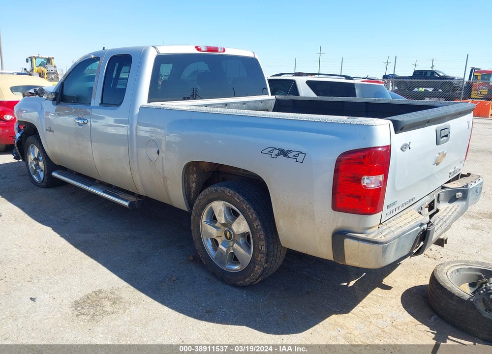 2010 CHEVROLET SILVERADO 1500 LT VIN: 1GCSKSE32AZ154160
