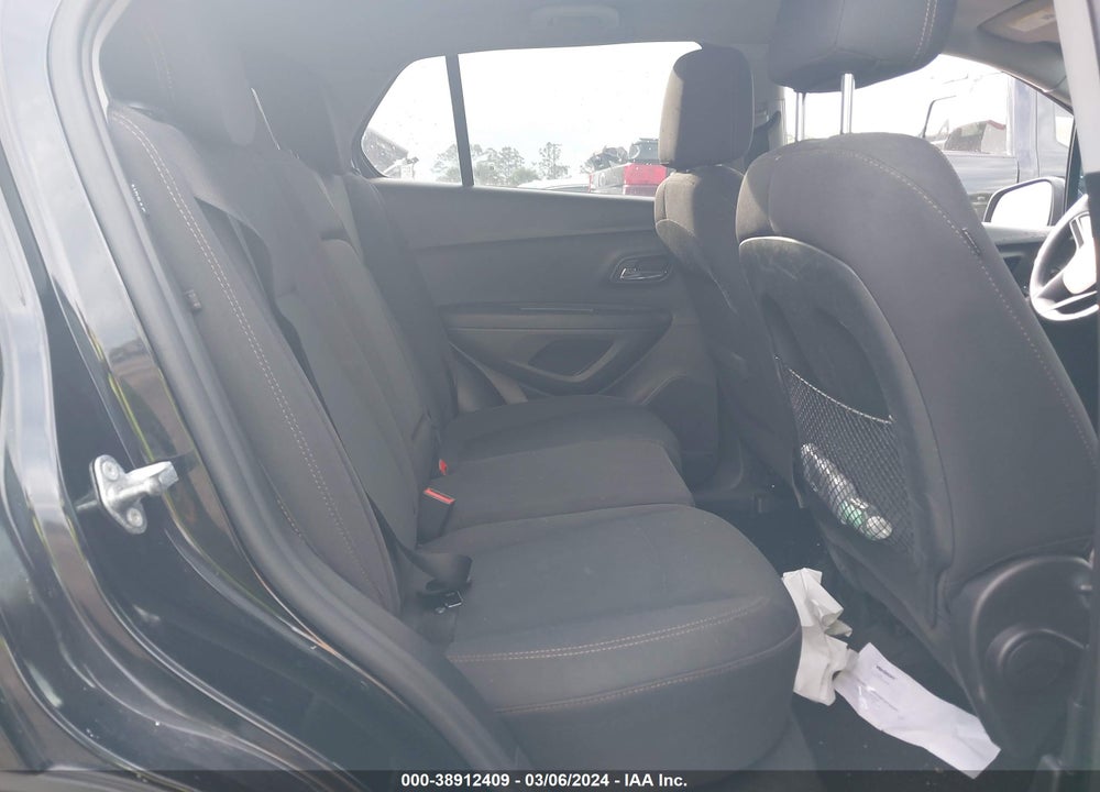 2018 CHEVROLET TRAX LS VIN: 3GNCJKSB1JL269561