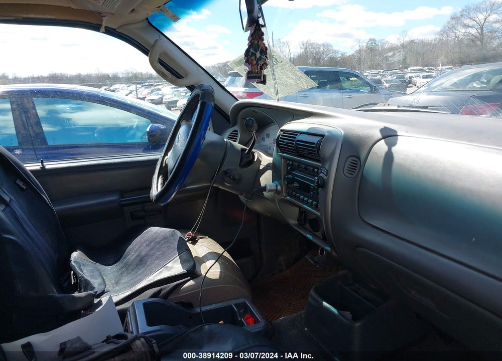 2005 FORD EXPLORER SPORT TRAC ADRENALIN/XLS/XLT VIN: 1FMZU67K95UB94237