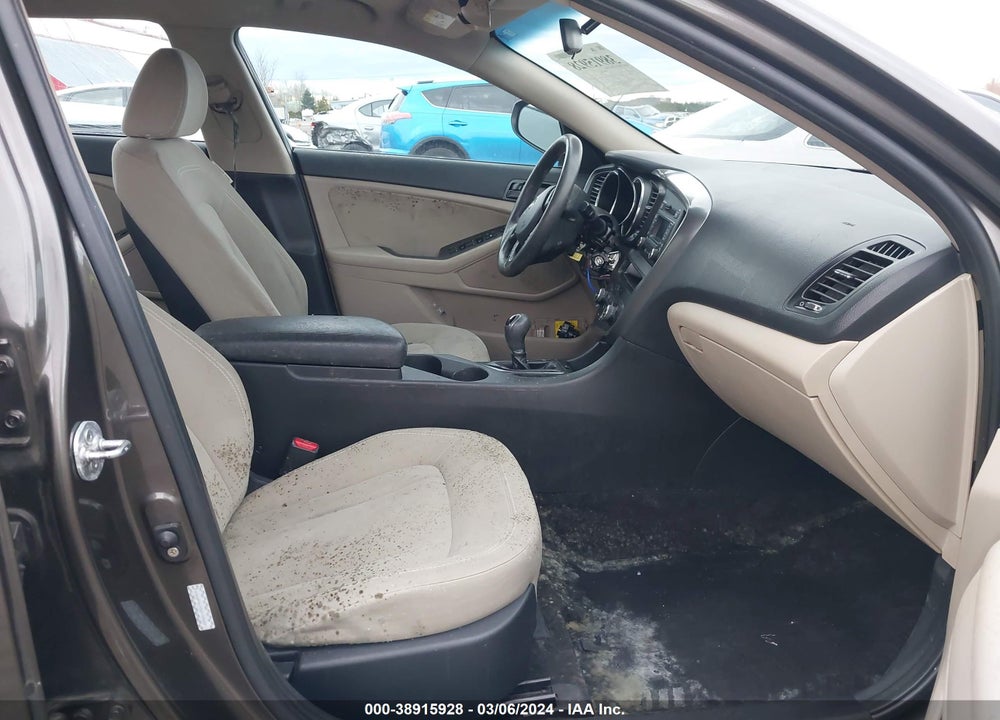 2011 KIA OPTIMA LX VIN: KNAGM4A79B5159849