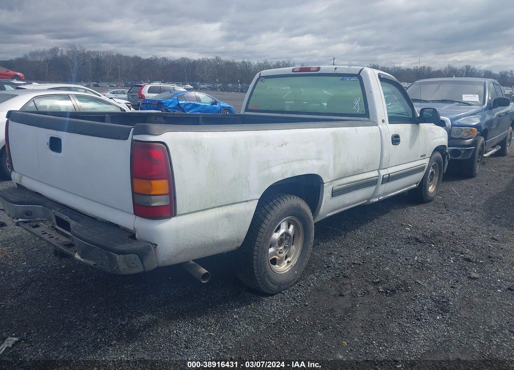 2000 CHEVROLET SILVERADO 1500 VIN: 1GCEC14V6YE419087