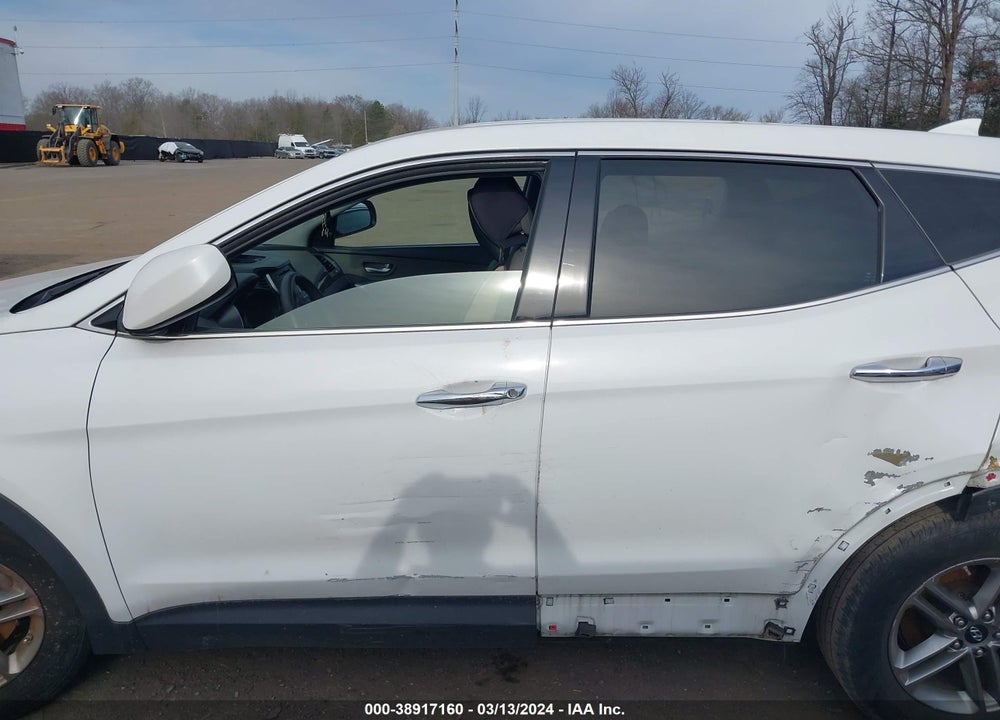 2017 HYUNDAI SANTA FE SPORT 2.4L VIN: 5NMZTDLB7H8000155